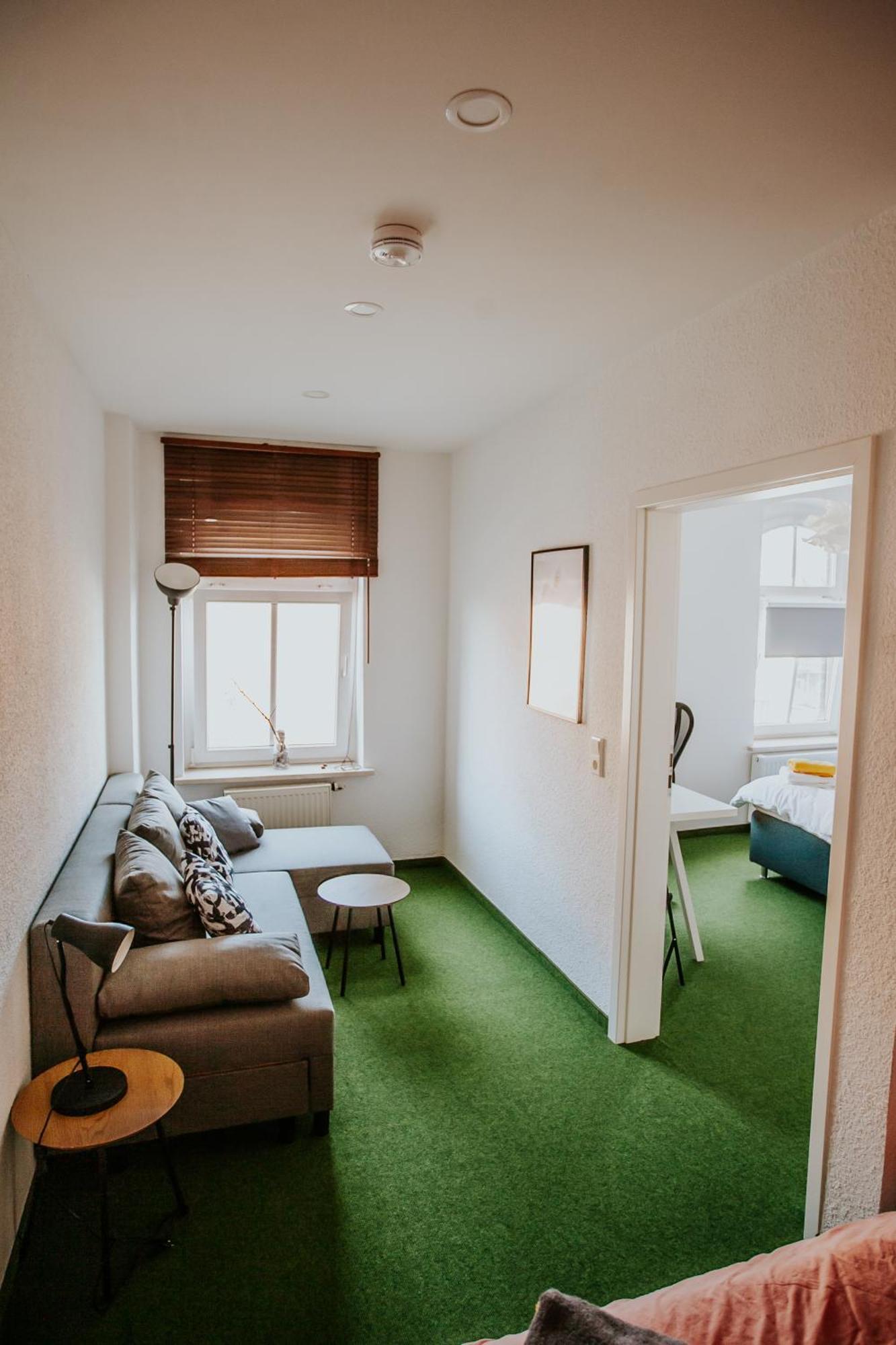 Traumhaftes Apartment Am Dom Mit Grosser Dachterrasse 츠비카우 외부 사진