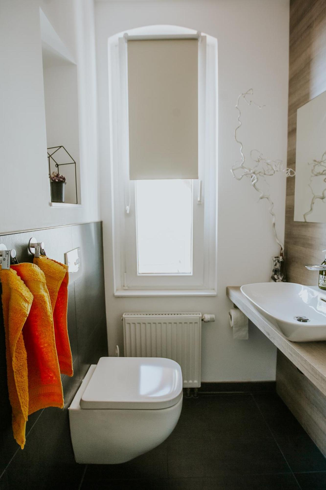 Traumhaftes Apartment Am Dom Mit Grosser Dachterrasse 츠비카우 외부 사진