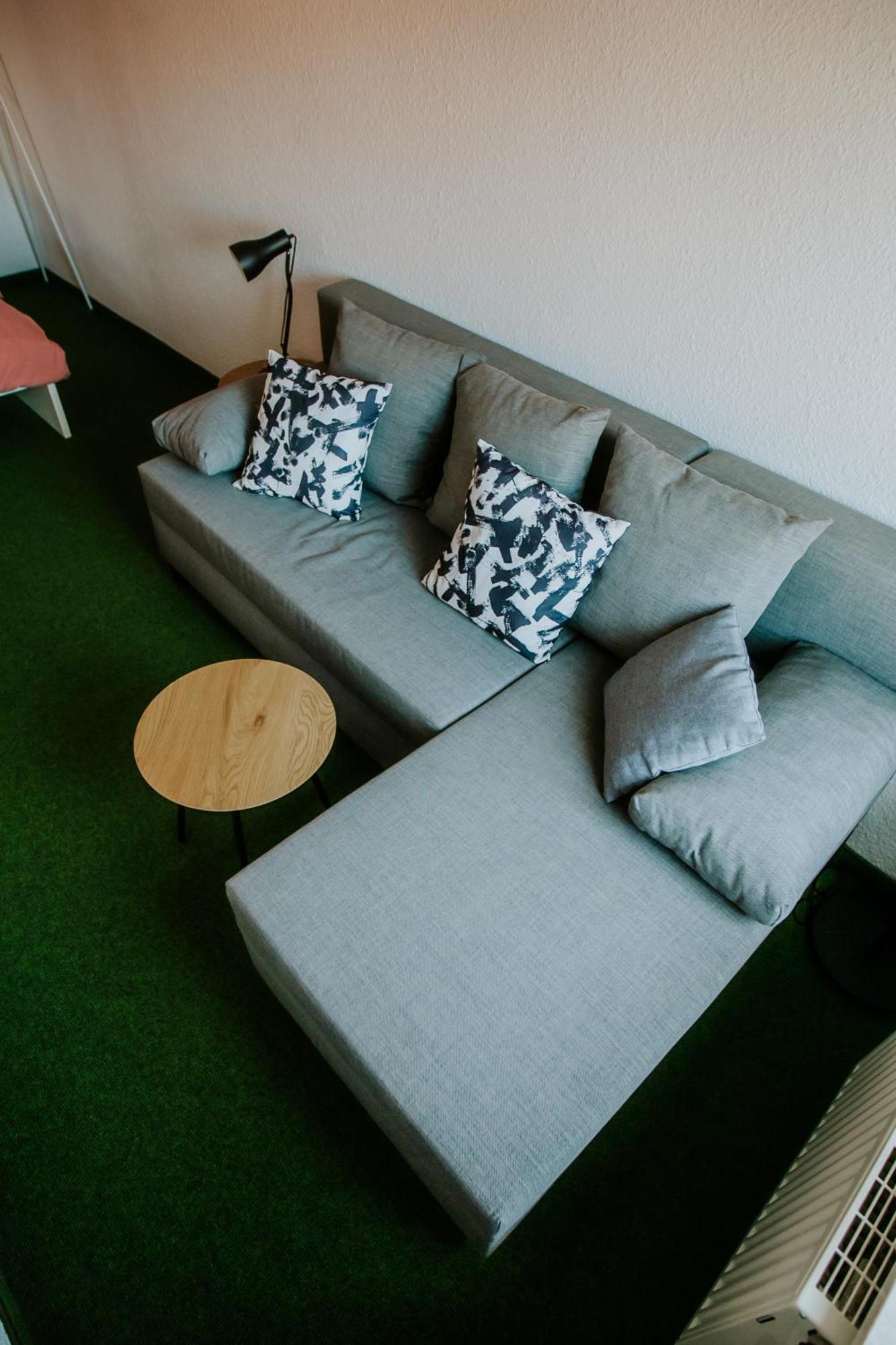 Traumhaftes Apartment Am Dom Mit Grosser Dachterrasse 츠비카우 외부 사진