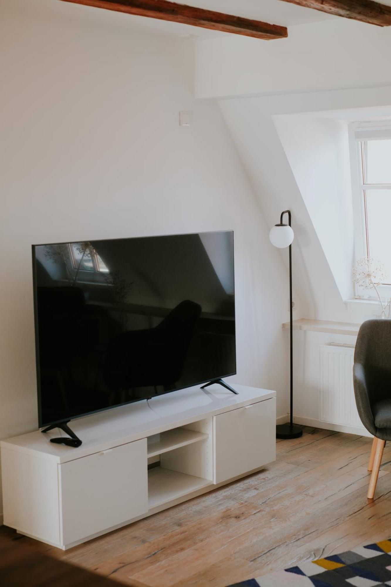 Traumhaftes Apartment Am Dom Mit Grosser Dachterrasse 츠비카우 외부 사진